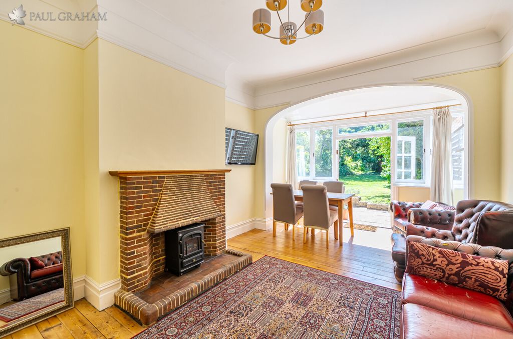 Additional image 4 of 4 bed semi-detached house for saleGrosvenor Avenue, Carshalton SM5