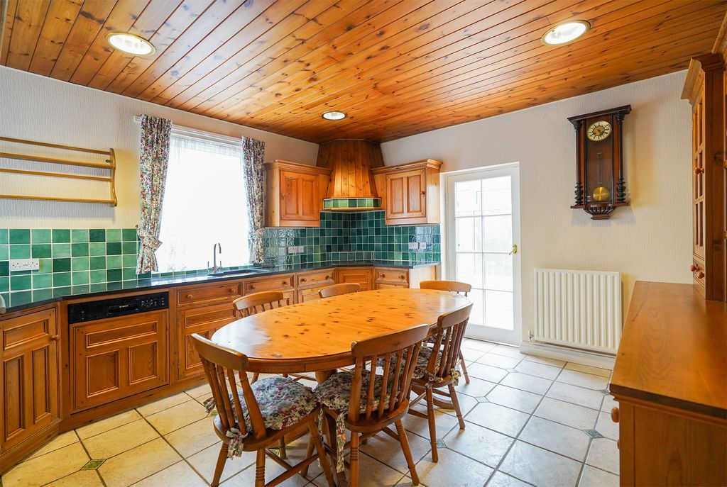 Additional image 7 of 5 bed detached house for saleStorrs Road, Chesterfield S40