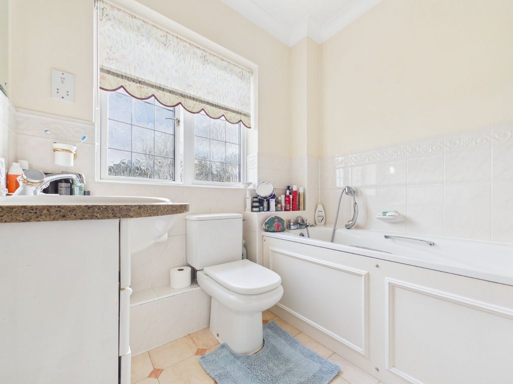Additional image 9 of 4 bed detached house for saleTwo Dells Lane, Ashley Green, Chesham, Buckinghamshire HP5