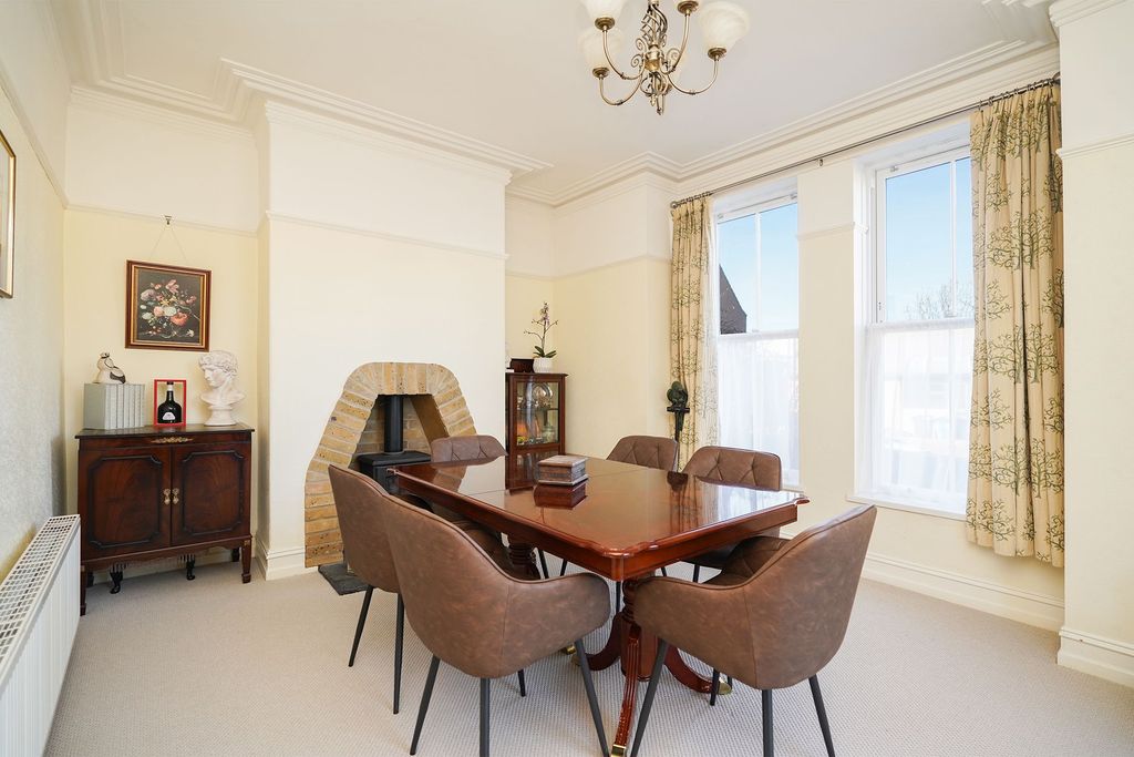 Additional image 6 of 6 bed semi-detached house for saleNewbold Road, Chesterfield S41