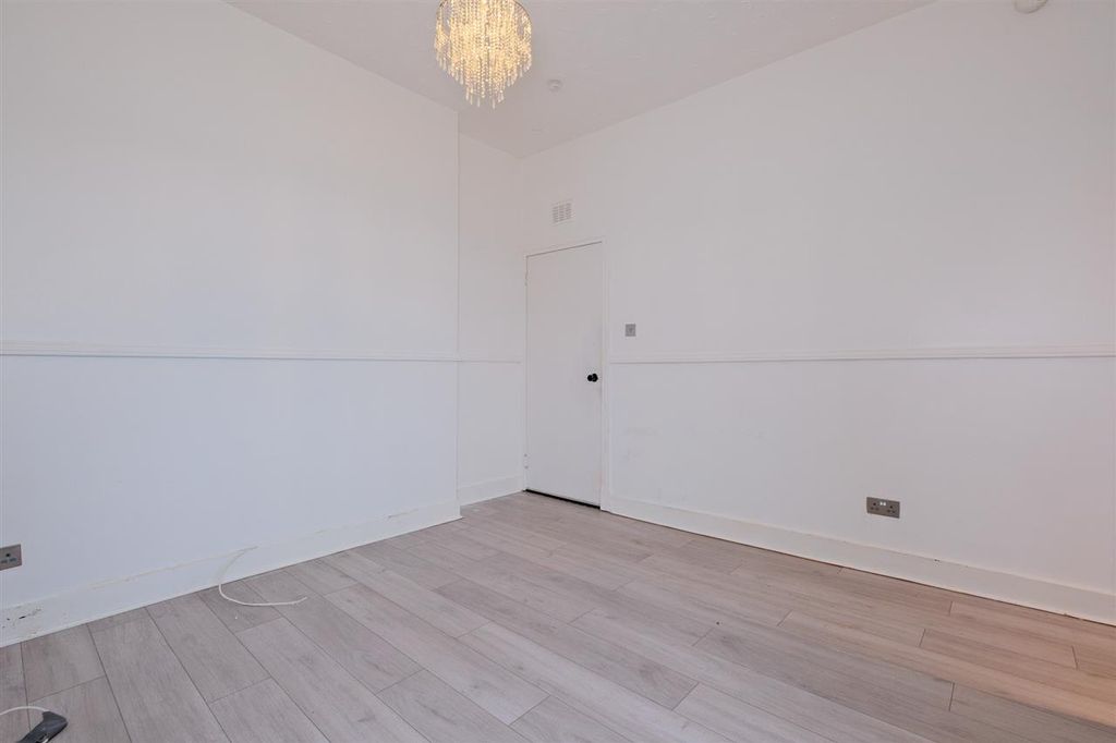Additional image 3 of 1 bed flat for saleShields Road, Motherwell ML1
