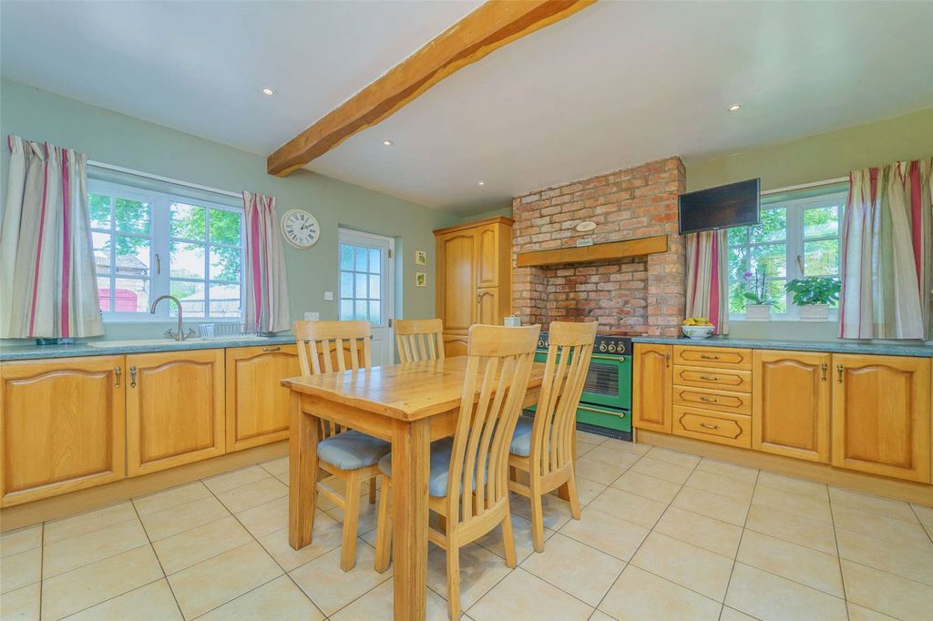 Additional image 5 of 7 bed equestrian for saleBackford, Chester CH2