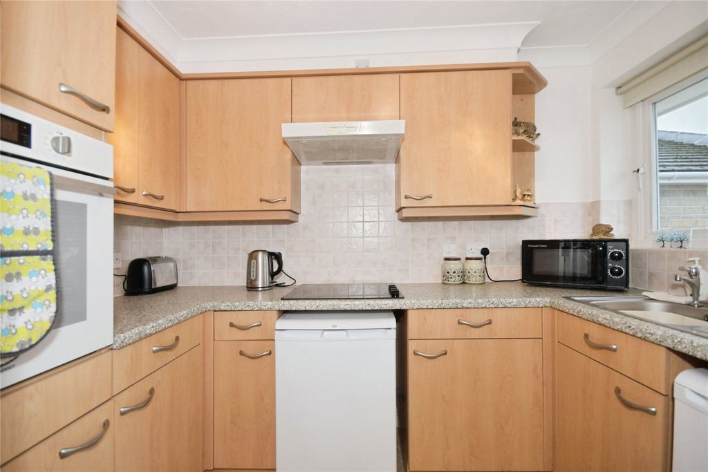 Additional image 4 of 1 bed flat for saleStephenson Court, Chesterfield S40