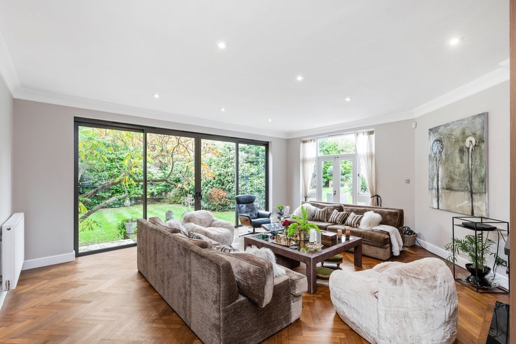 Additional image 3 of 5 bed villa for saleLaurino Place, Bushey WD23