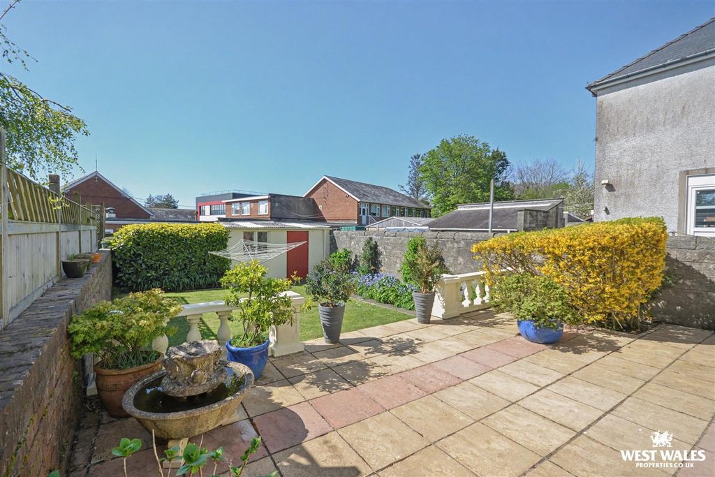 Additional image 14 of 5 bed semi-detached house for salePark Place, Cardigan SA43