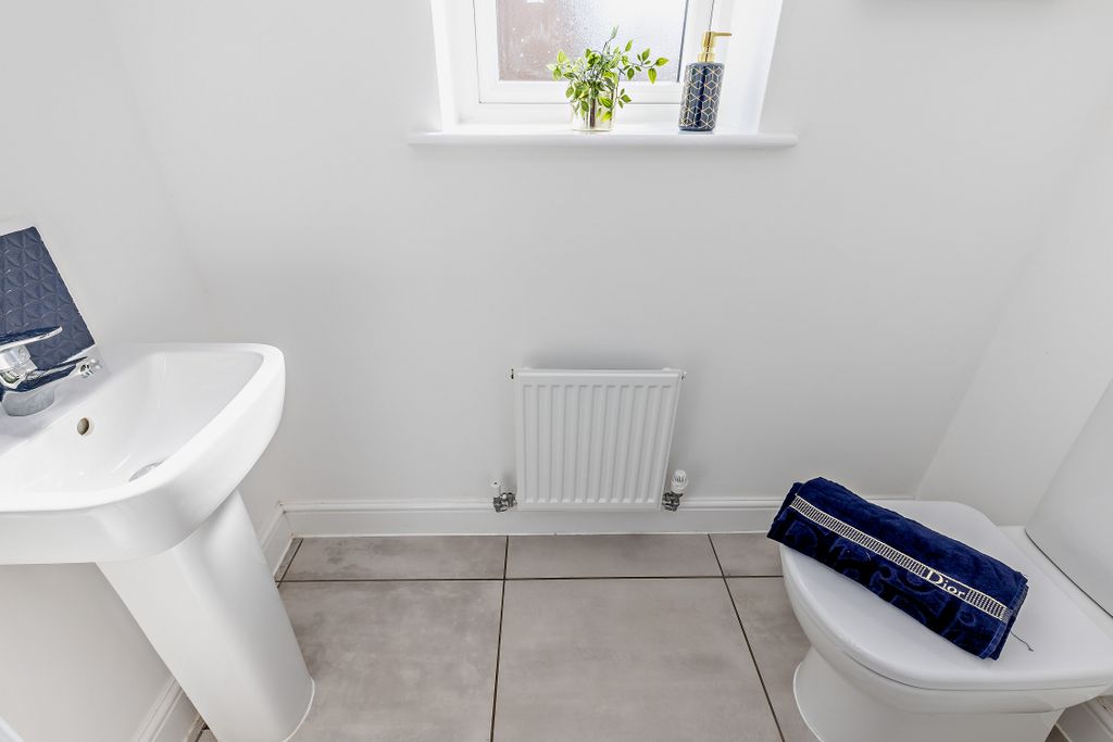 Additional image 9 of 4 bed link detached house for saleWaterside Crescent, Castleford, West Yorkshire WF10