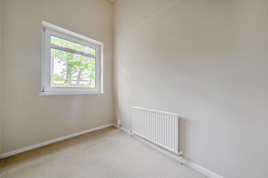 Additional image 11 of 3 bed flat for saleLubbock Road, Chislehurst, Kent BR7