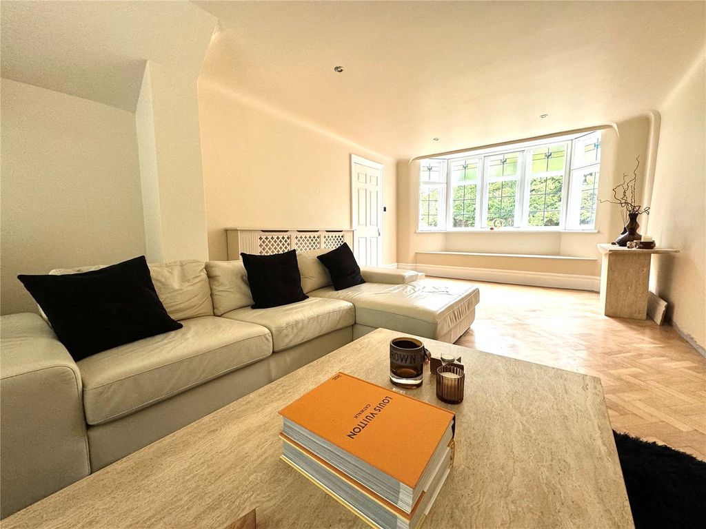 Additional image 9 of 6 bed detached house for saleGreenfield Crescent, Chester, Cheshire CH2
