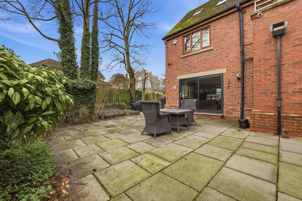 Additional image 44 of 6 bed detached house for saleRye Flatt Lane, Chesterfield S40