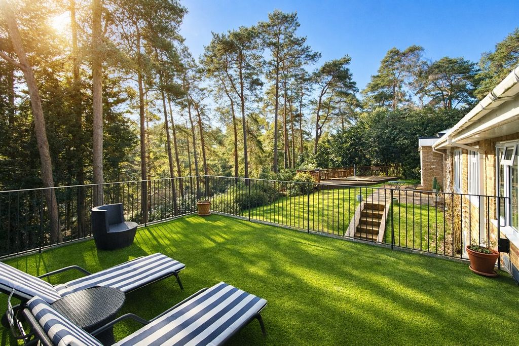 Additional image 13 of 4 bed detached bungalow for saleWalkers Ridge, Camberley GU15