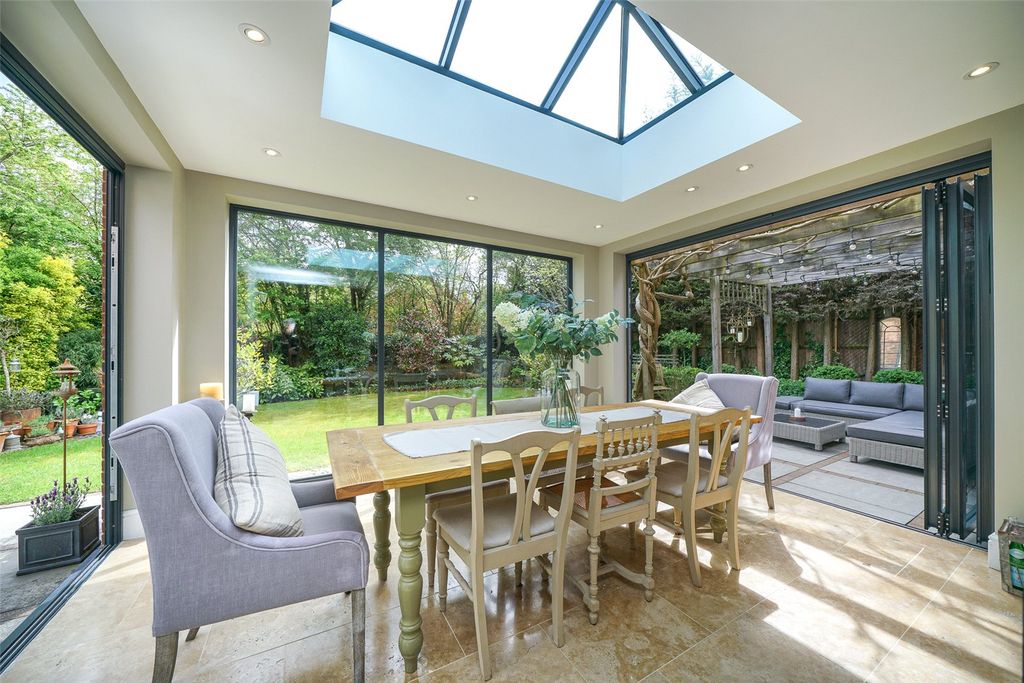 Additional image 7 of 5 bed detached house for saleChiltern Close, Bushey, Hertfordshire WD23