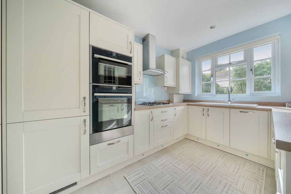 Additional image 2 of 2 bed flat for saleWest Hill Court, Budleigh Salterton EX9