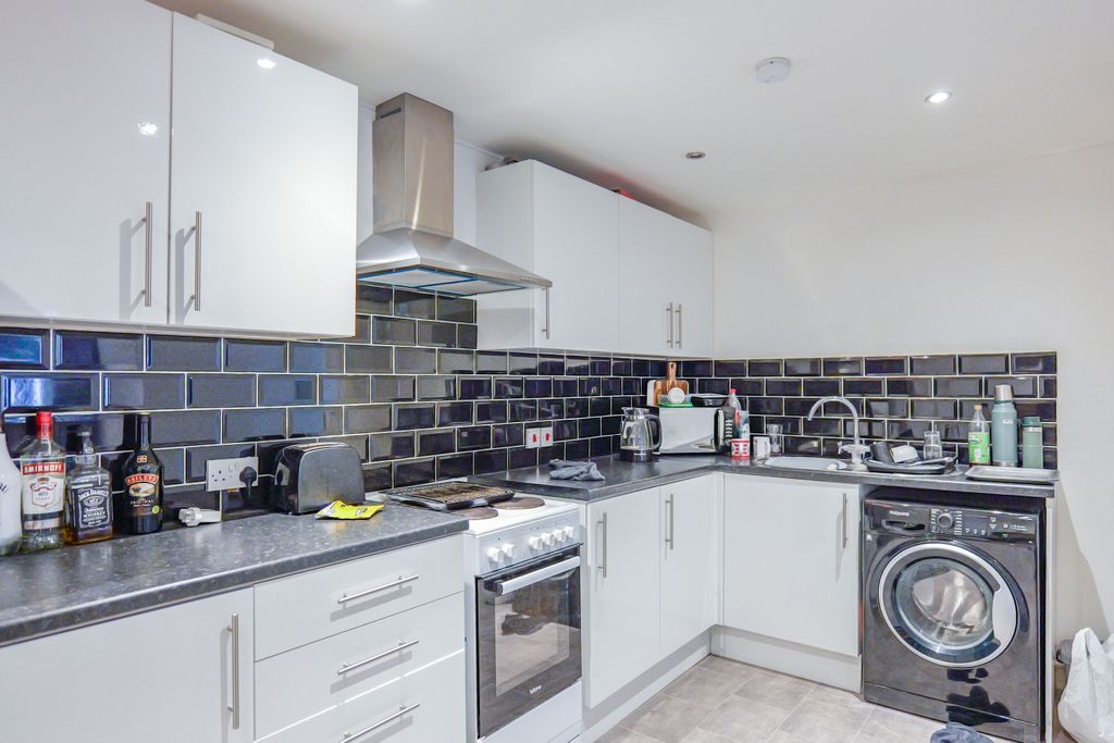 Additional image 6 of 2 bed flat for saleAllendale Street, Burnley BB12