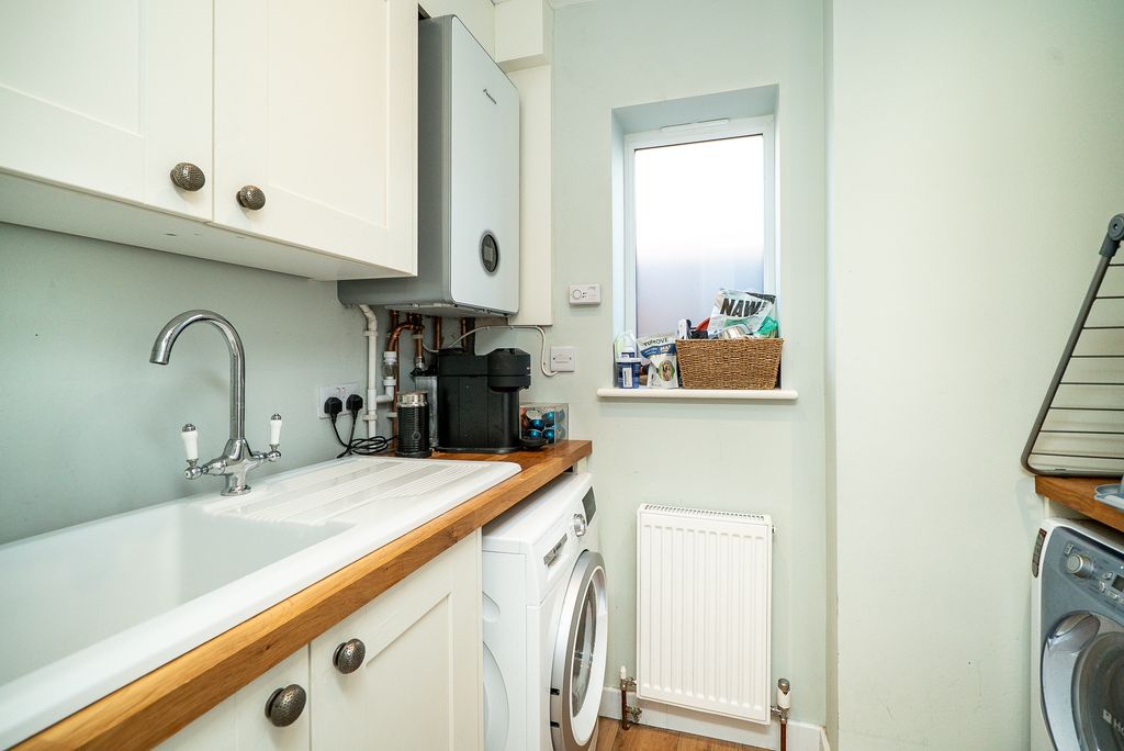 Additional image 12 of 4 bed detached house for saleCross Meadow, Chesham HP5