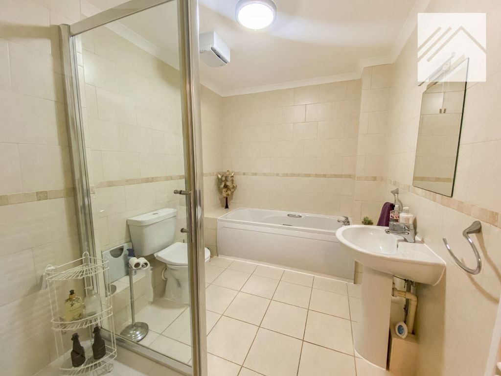 Additional image 9 of 2 bed flat for saleFlat, Hamilton Court, Long Road, Canvey Island SS8