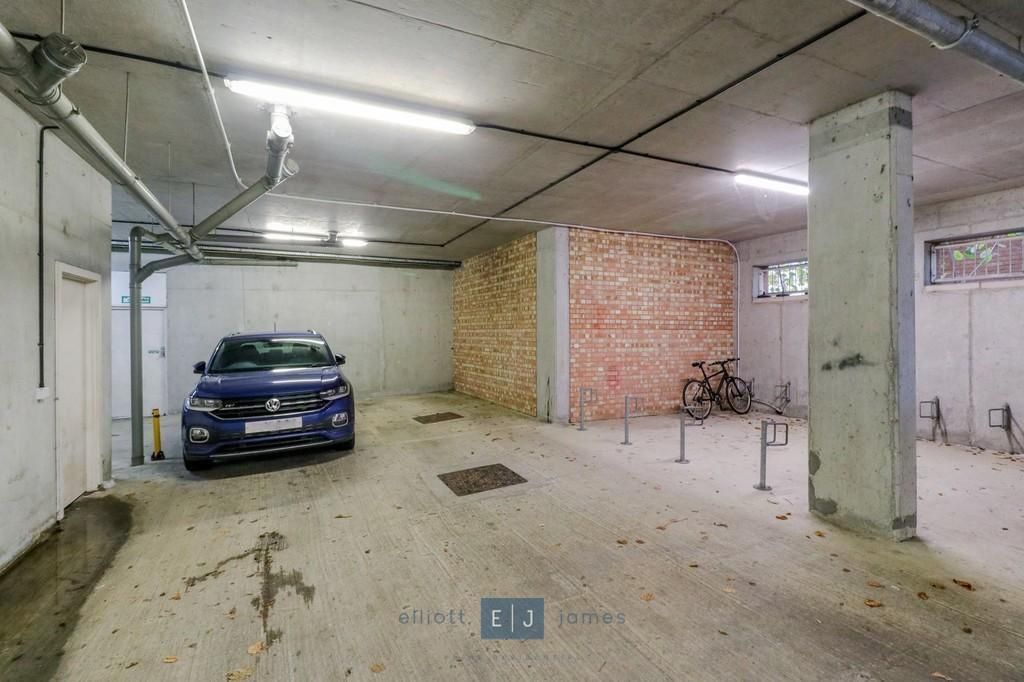 Additional image 17 of 2 bed flat for saleStag Lane, Buckhurst Hill IG9