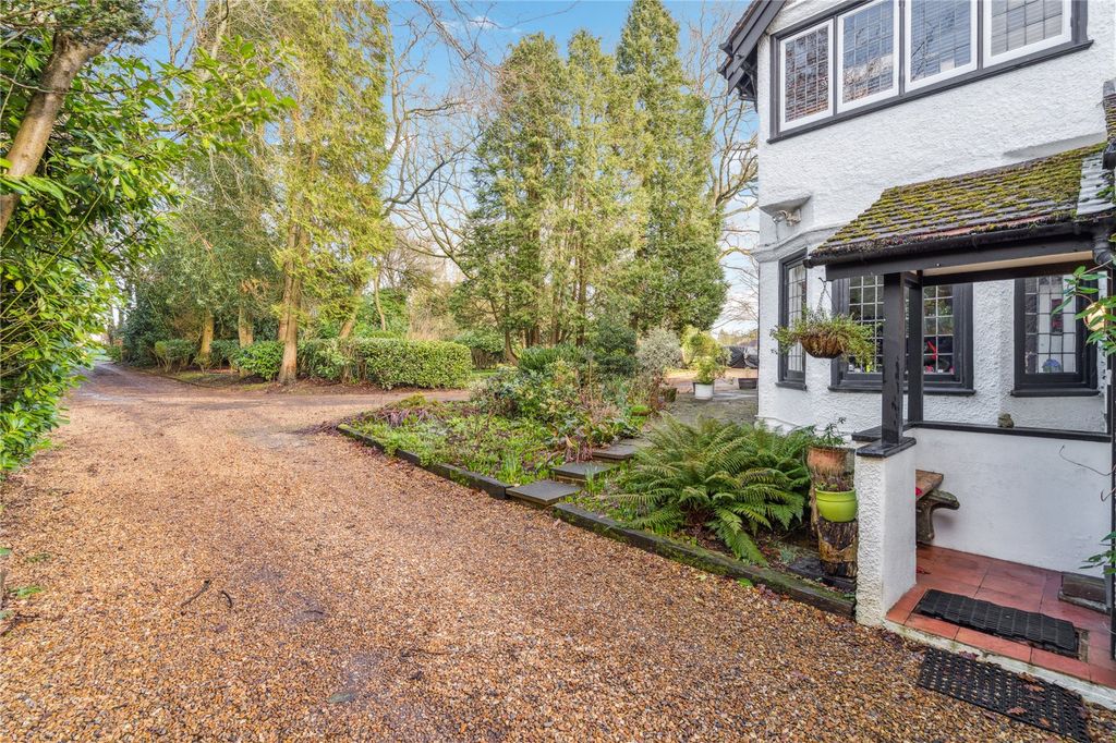 Additional image 22 of 2 bed flat for saleLycrome Road, Chesham, Buckinghamshire HP5