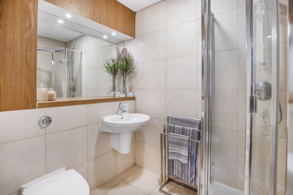 Additional image 10 of 2 bed flat for saleDee Hills Park, Chester CH3