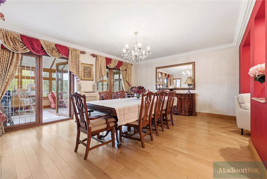 Additional image 7 of 6 bed detached house for saleTomswood Road, Chigwell IG7
