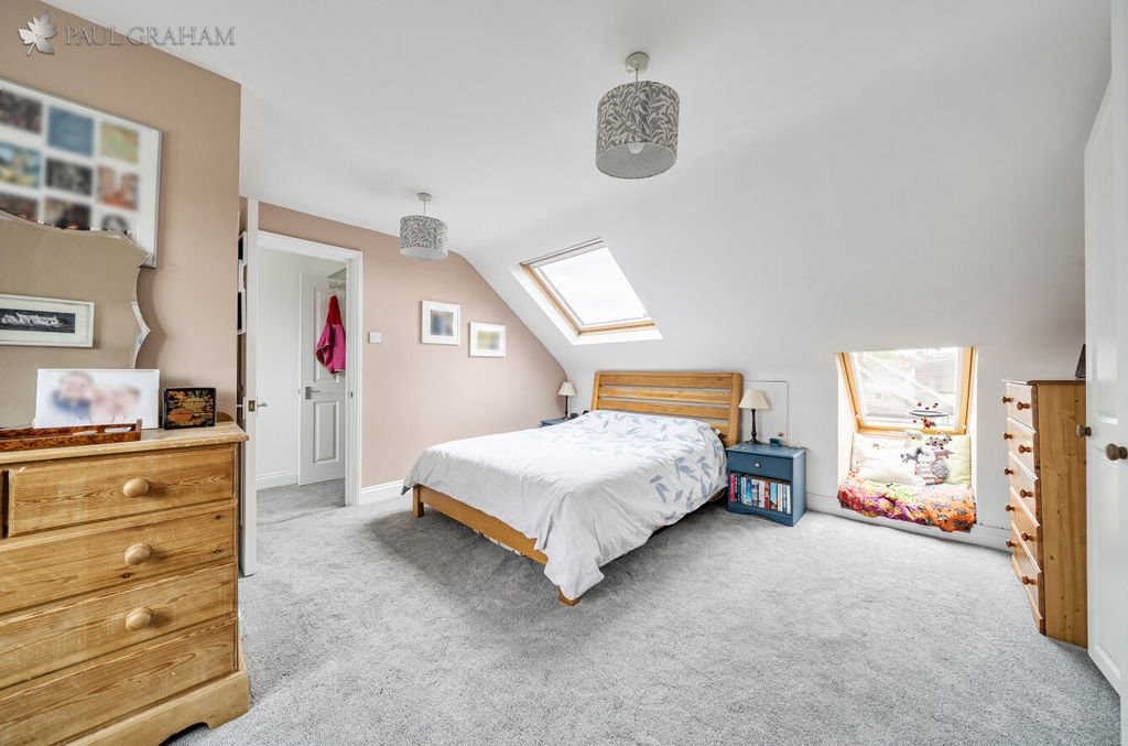 Additional image 3 of 3 bed flat for saleLavender Close, Carshalton SM5