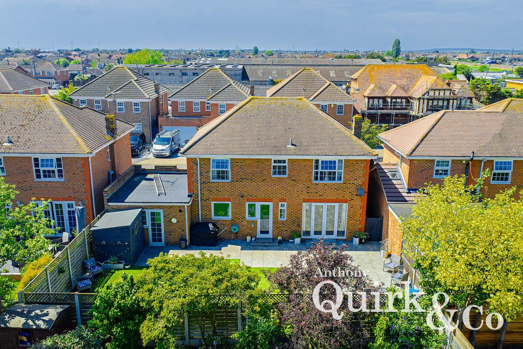 Additional image 4 of 4 bed detached house for saleSilver Point Marine, Canvey Island SS8