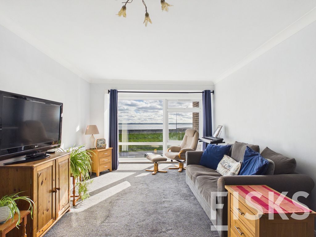 Additional image 6 of 2 bed flat for saleEastern Esplanade, Canvey Island SS8