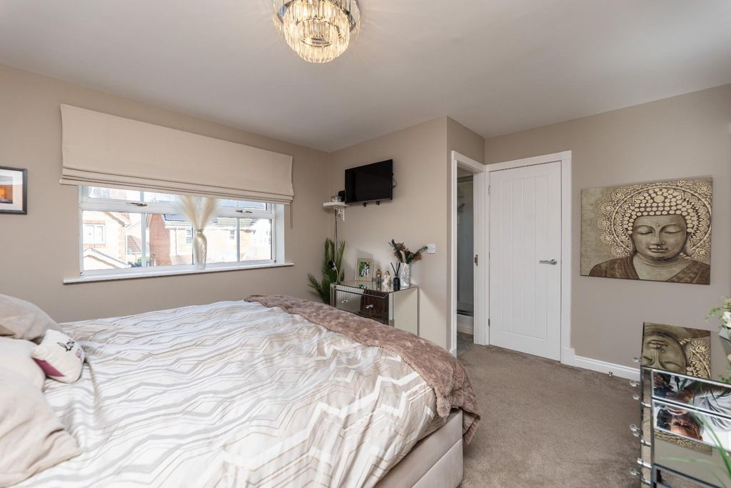 Additional image 10 of 5 bed detached house for saleRedhill Walk, Castleford WF10