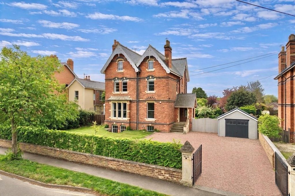 6 bed detached house for saleMoorend Park Road, Cheltenham, Gloucestershire GL53