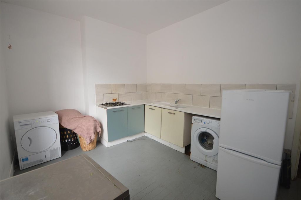 Additional image 7 of 4 bed detached house for saleLumley Street, Castleford WF10