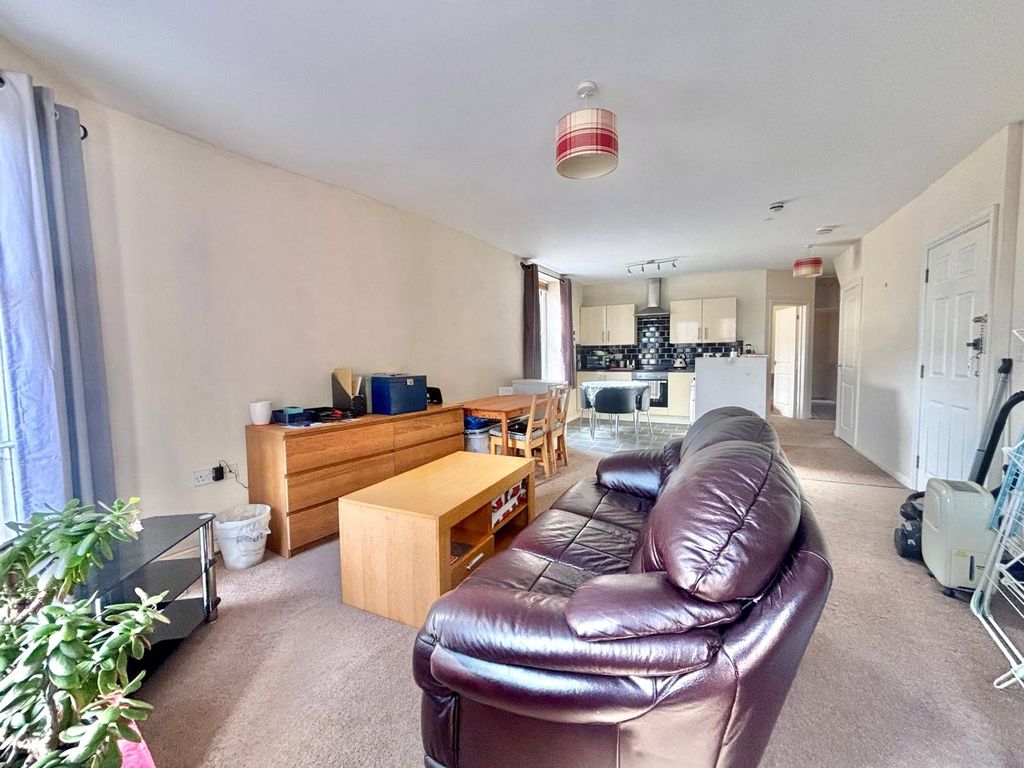 Additional image 3 of 2 bed flat for saleSouth Street, South Molton, Devon EX36