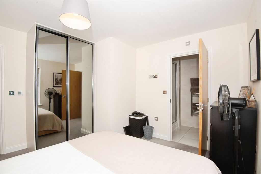 Additional image 13 of 2 bed flat for saleGoodearl Place, Princes Risborough HP27