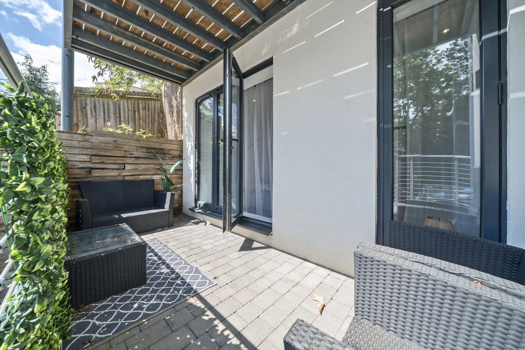 Additional image 21 of 2 bed flat for saleSouthill Road, Chislehurst BR7
