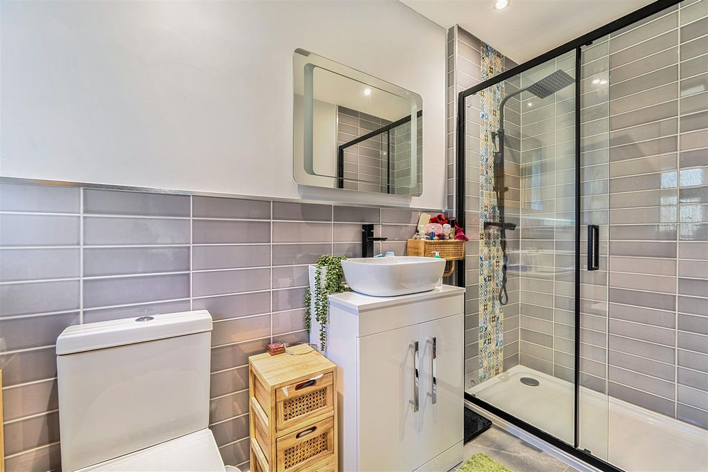 Additional image 19 of 5 bed detached house for saleClarewood Drive, Camberley, Surrey GU15