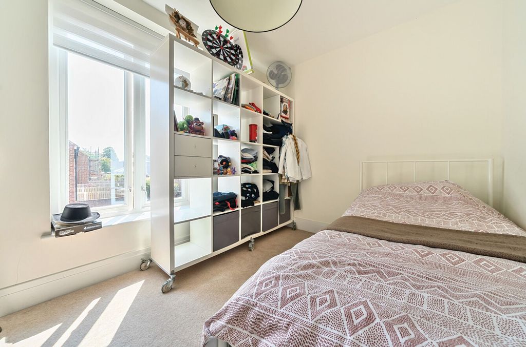 Additional image 18 of 3 bed flat for saleBroakes Road, Chichester PO19