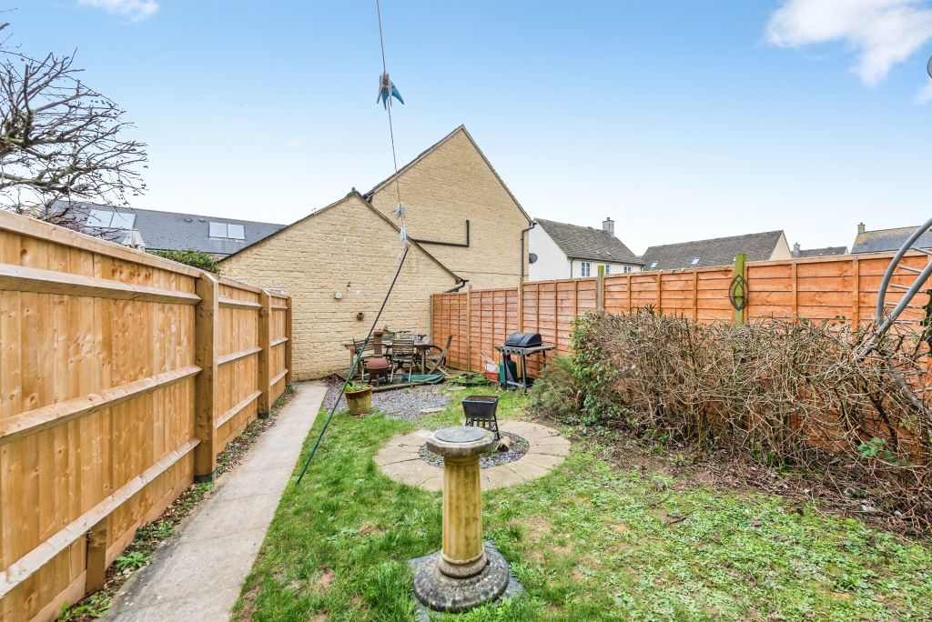 Additional image 14 of 5 bed terraced house for saleElmhurst Way, Carterton OX18