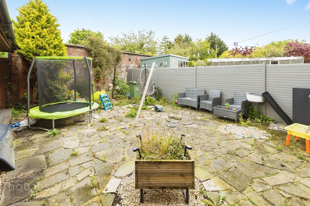 Additional image 7 of 2 bed flat for saleRedland Close, Chester CH4