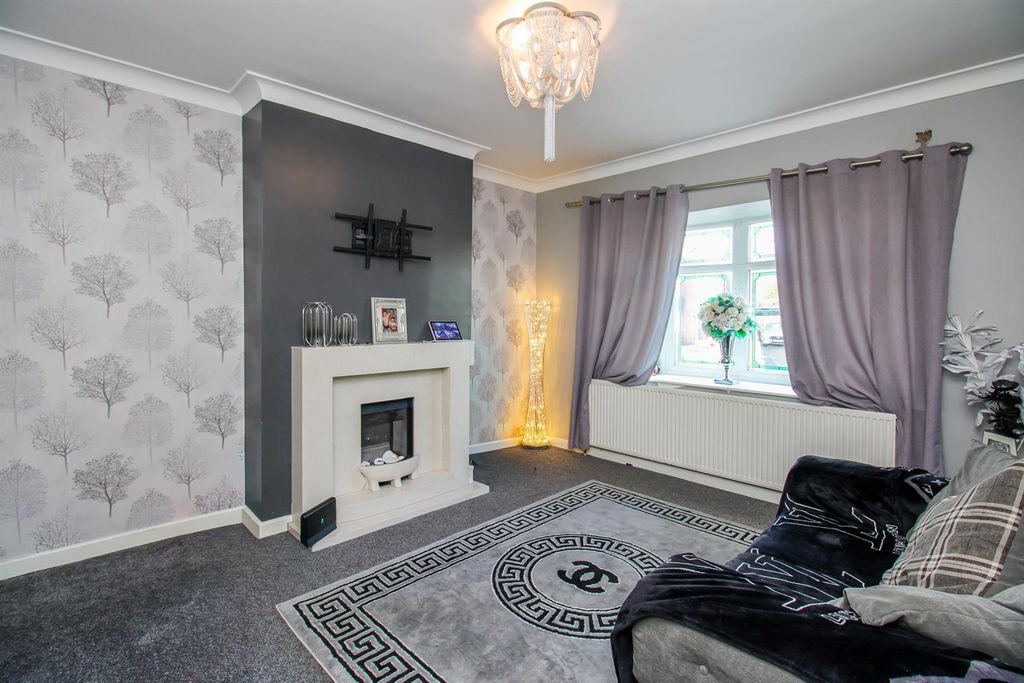 Additional image 3 of 2 bed detached bungalow for saleHolywell Lane, Castleford WF10