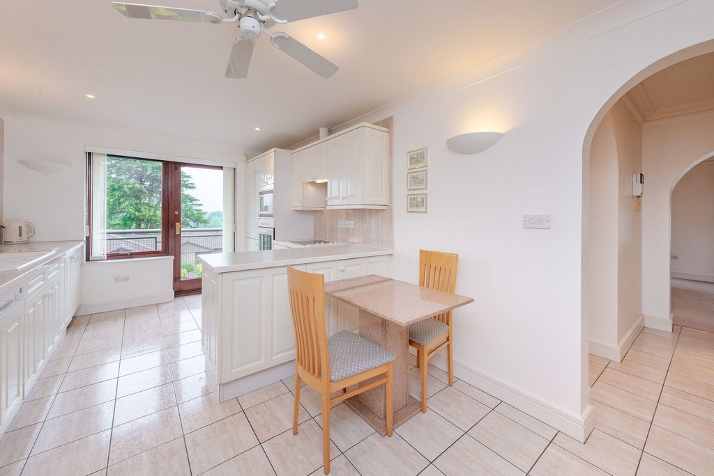 Additional image 3 of 5 bed flat for saleSt. Mary's Mount, Caterham CR3