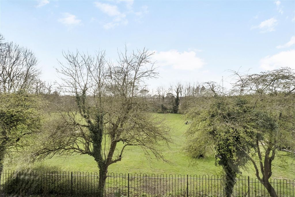 Additional image 11 of 2 bed flat for saleMonkton Park, Chippenham SN15