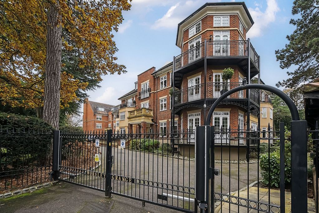 Additional image 12 of 2 bed flat for saleWorsley Grange, Kemnal Road, Chislehurst, Kent BR7