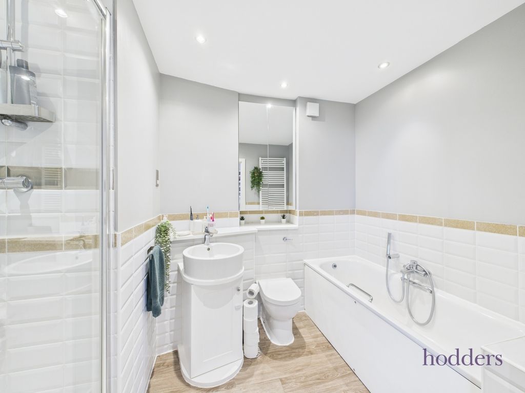 Additional image 5 of 2 bed flat for saleIsis House, Bridge Wharf, Chertsey, Surrey KT16