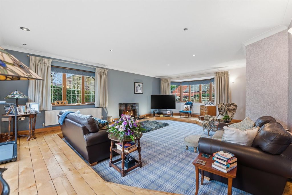 Additional image 10 of 6 bed detached house for saleRye Flatt Lane, Chesterfield S40
