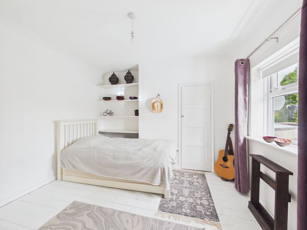 Additional image 13 of 3 bed semi-detached house for saleGlimbers Grove, Chinnor, Oxfordshire OX39