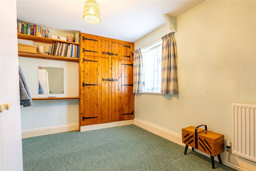 Additional image 6 of 2 bed flat for saleCheltenham Road, Cirencester, Gloucestershire GL7