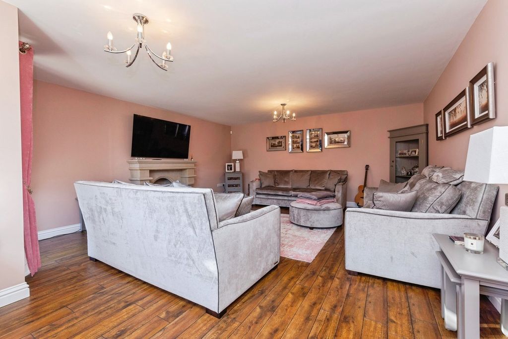 Additional image 7 of 6 bed detached house for saleBlind Lane, Chester Le Street DH3