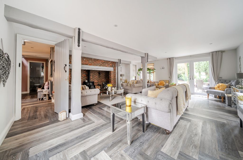 Additional image 4 of 5 bed detached house for saleYoulden Drive, Camberley, Surrey GU15