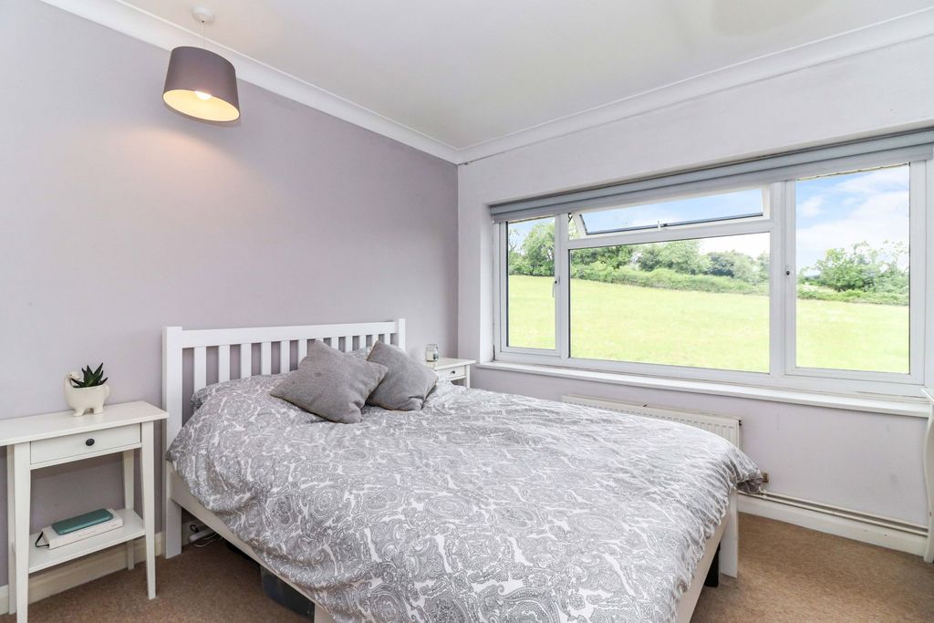 Additional image 11 of 2 bed maisonette for saleDarvell Drive, Chesham HP5