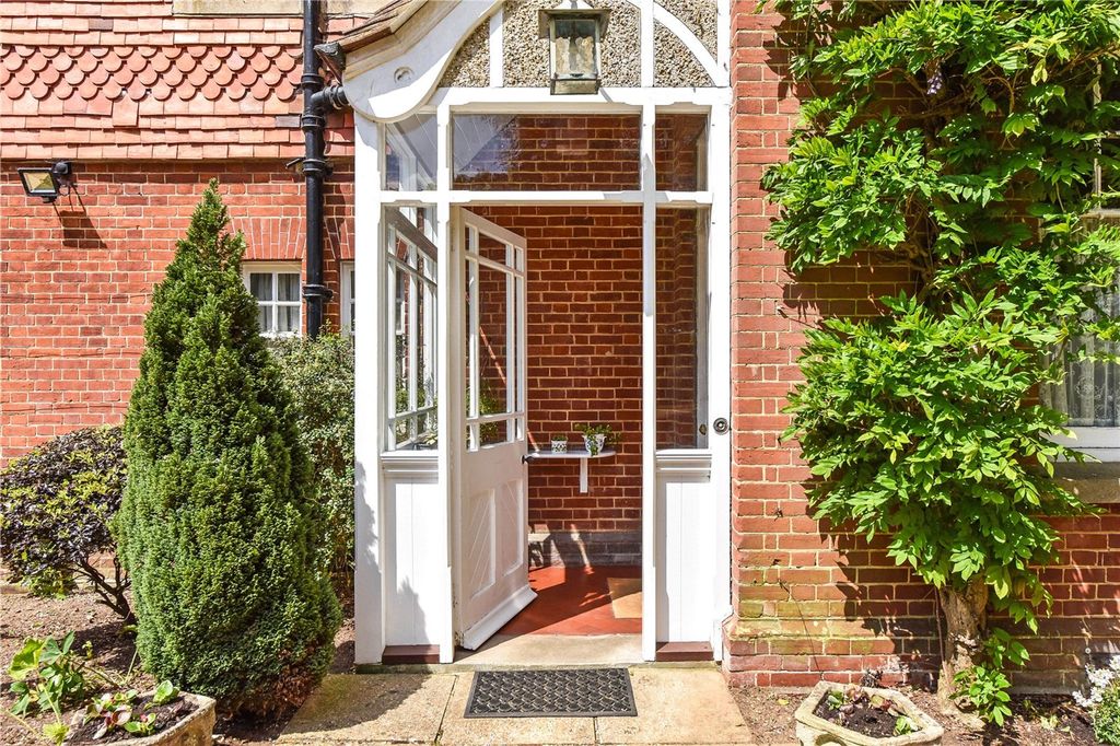 Additional image 3 of 6 bed detached house for saleThe Avenue, Chichester PO19