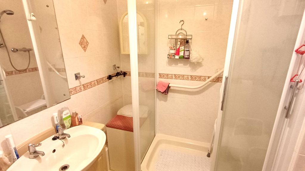 Additional image 14 of 1 bed flat for saleThe Green, Chipping Norton OX7