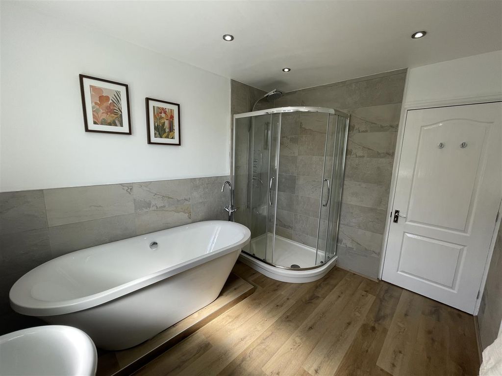Additional image 31 of 6 bed detached house for saleLindisfarne Close, Chester Le Street DH2